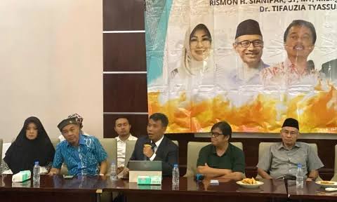 Belum Usai, TPUA Tolak Hasil Uji Labfor Ijazah Jokowi