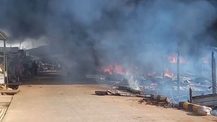 Ratusan Motor Hangus Akibat Kebakaran di PT HWI Jepara
