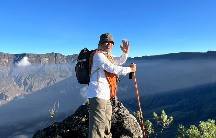 Johan Rosihan Dorong Gunung Tambora Jadi Role Model Konservasi Alam dan Eduwisata Nasional