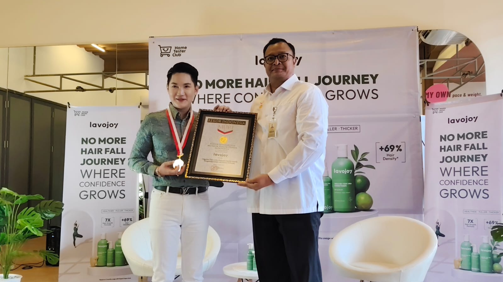lavojoy Pecahkan Rekor MURI Lewat Ribuan Cerita Rambut Sehat