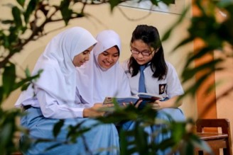 Coding dan AI untuk Anak Sekolah: Membangun Pola Pikir Kritis dan Adaptif Sejak Dini