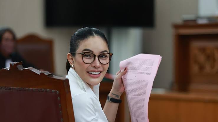 Nikita Mirzani Layangkan Surat Terbuka ke Prabowo