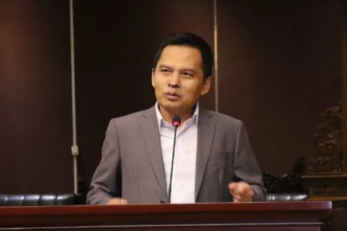 Eks Sekjen MPR RI Dicegah KPK Bepergian keluar Negeri