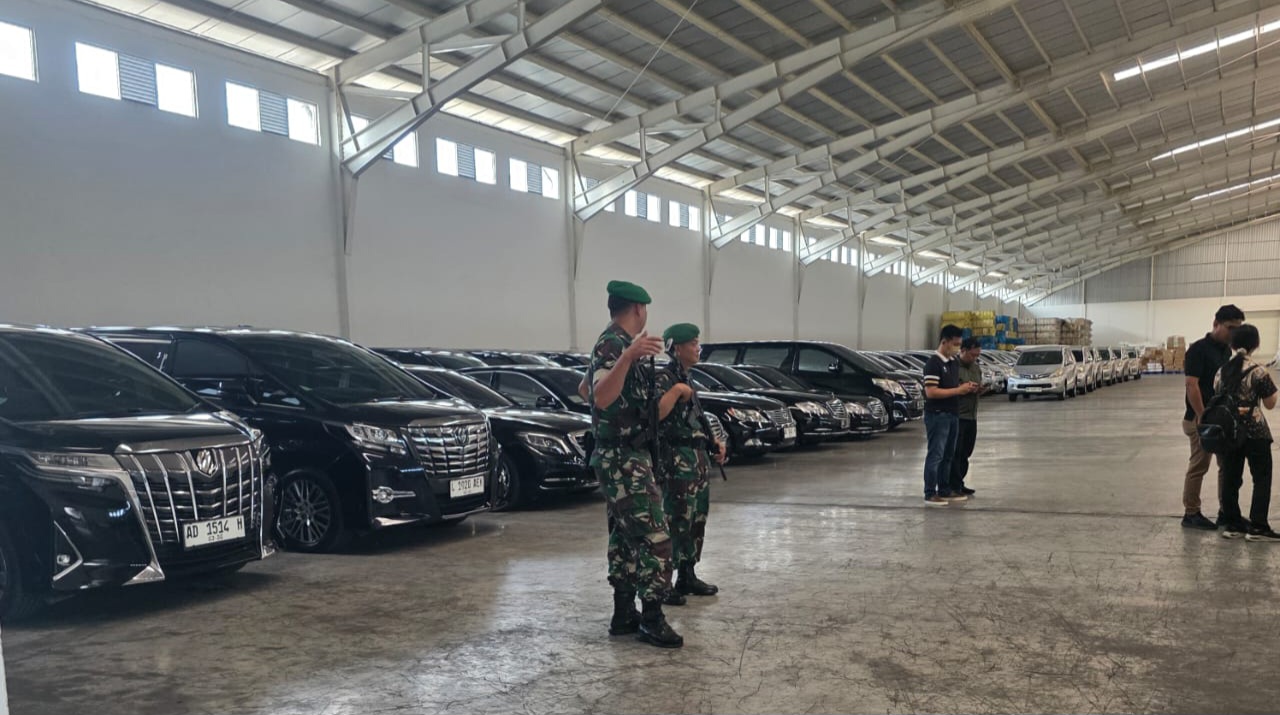 Fantastis! Kejaksaan Agung Sita 72 Mobil Mewah PT Sritex