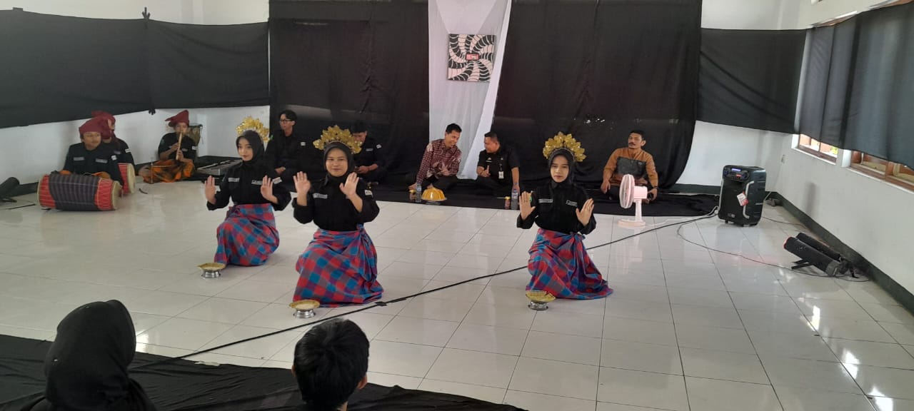 KisSA UIN Alauddin Makassar Gelar Pameran dan Workshop Seni di Perpustakaan Abdurrasyid Daeng Lurang Gowa