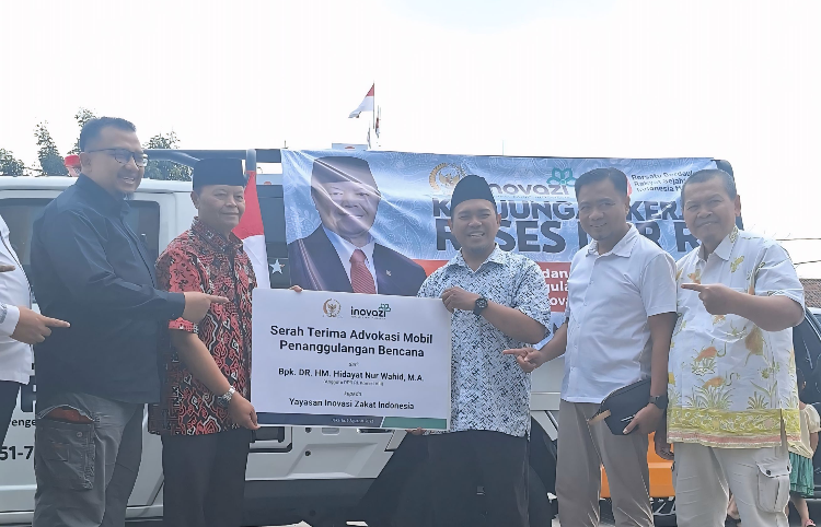 Reses DPR-RI, HNW Salurkan Mobil Tanggap Bencana untuk Warga