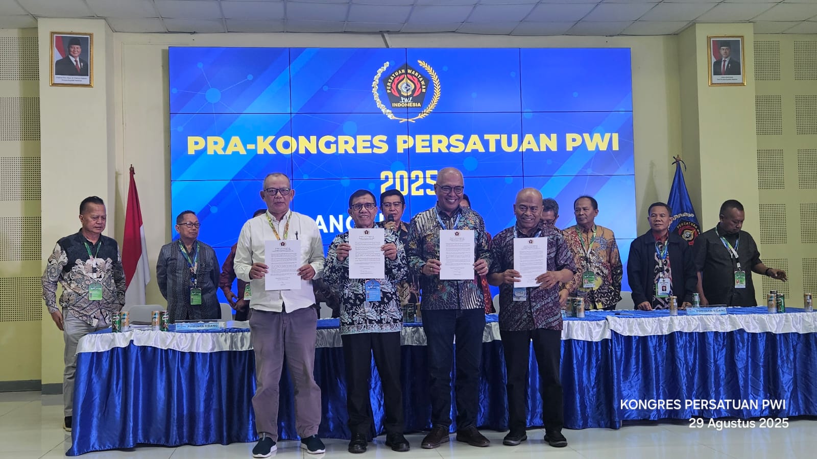 Doa untuk Almarhum Wina Armada dan Penandatanganan Pakta Integritas Warnai Pra-Kongres PWI 2025
