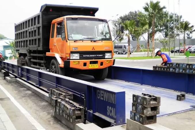 Menhub Akan Tutup Jembatan Timbang, Ini Alasannya!