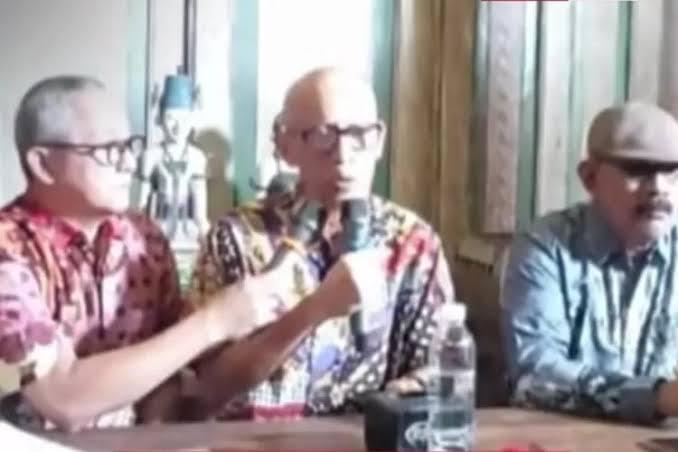 Ayah Arya Daru Pangayunan Mohon Bantuan Presiden Prabowo