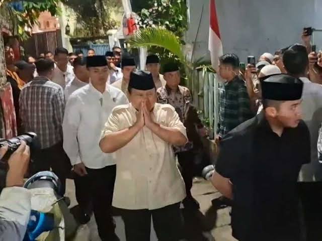 Presiden Prabowo Sambangi Orang Tua Ojol Korban Terlindas Rantis