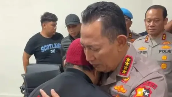 Insiden Tewasnya Pengendara Ojol, Kapolri Temui Keluarga Korban dan Minta Maaf