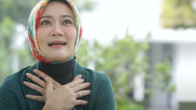 Rumah Atalia Praratya Dikawal Ketat Buntut Pernyataannya Soal Pembangunan Ulang Ponpes Al Khoziny