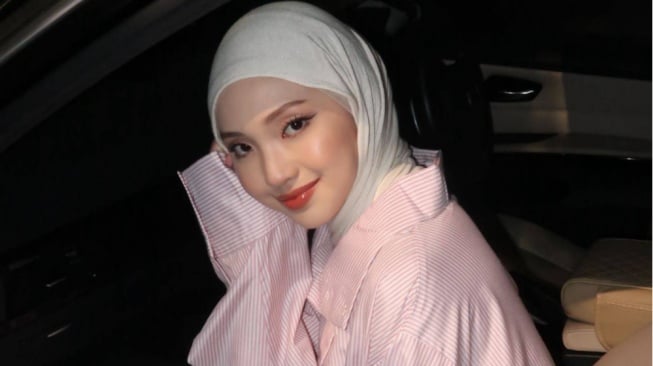 Kasus Perselingkuhannya Viral, Selebgram Jule Buka Suara