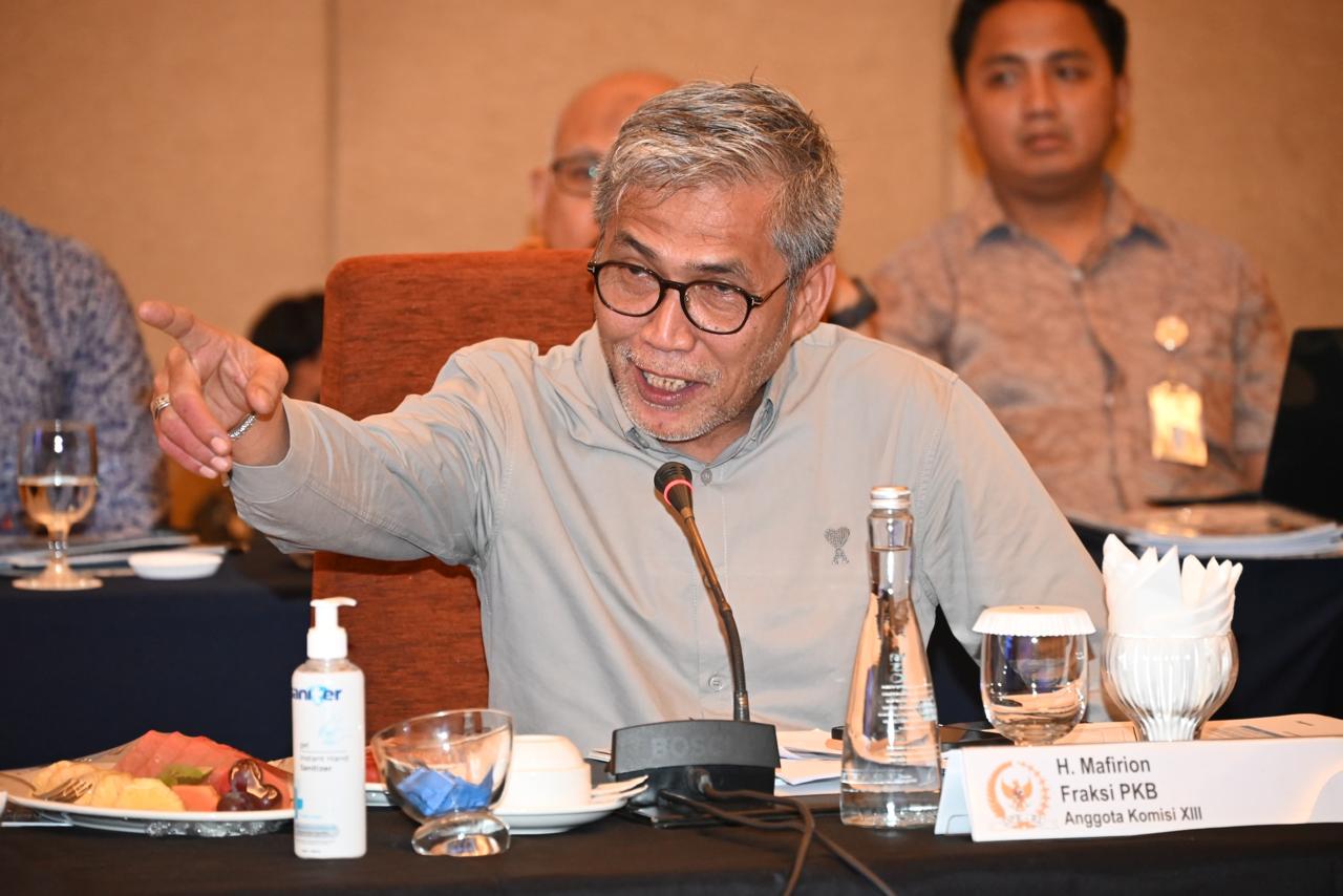 Mafirion Dorong Penguatan Regulasi dan Pengawasan Air Minum dalam Kemasan