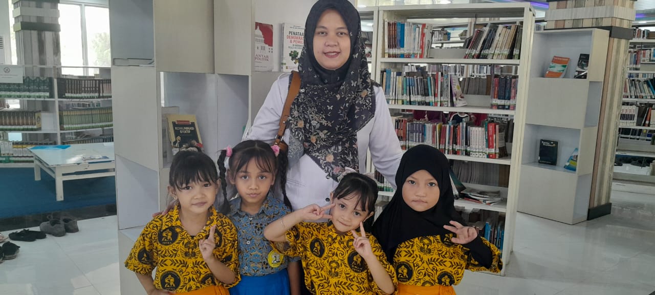 TK Putra I Makassar Juara I Lomba Kolase Festival Literasi Sulawesi Selatan 2025