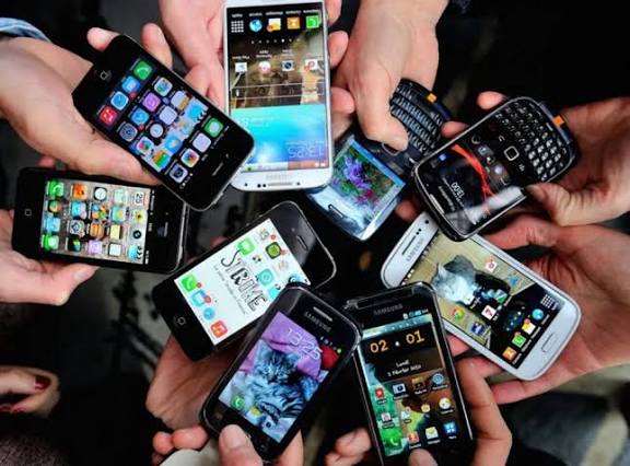 Siap-Siap, Komdigi Rencana Berlakukan Aturan Baru, Jual Beli HP Bekas Ada Balik Nama