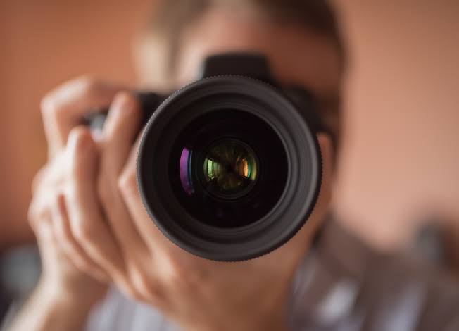 Fotografer Perlu Tahu Larangan Jual Foto Tanpa Izin