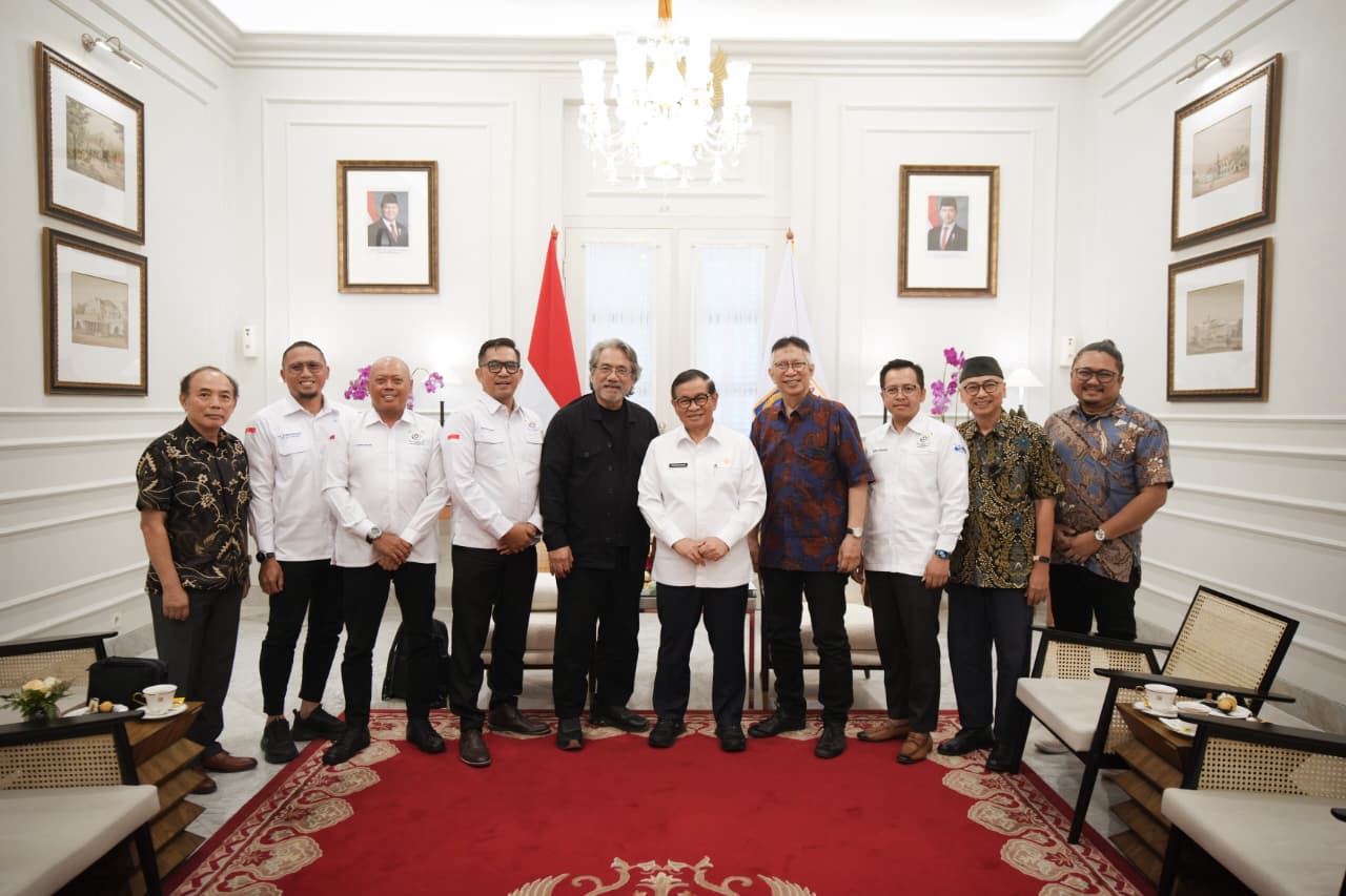HIPDI, Darwis Triadi, dan APFI Bertemu Gubernur DKI Jakarta: Membangun Sinergi Dunia Fotografi yang Sehat dan Profesional