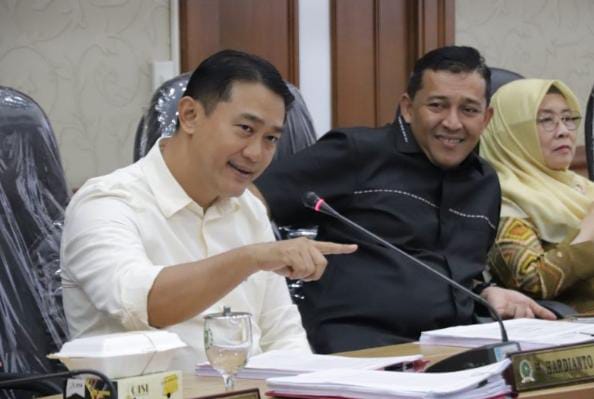 Komisi I DPRD Provinsi Riau menggelar Rapat Dengar Pendapat (RDP) bersama Biro Administrasi Pembangunan Sekretariat Daerah Provinsi Riau