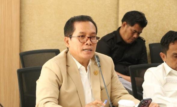 Komisi III DPRD Provinsi Riau melakukan kunjungan kerja ke Otoritas Jasa Keuangan (OJK) Provinsi Riau