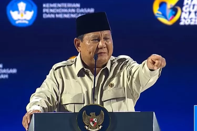 Tegas! Prabowo Dukung Guru Disiplinkan Murid Nakal