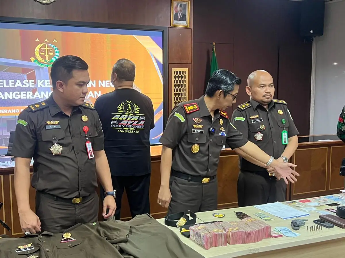 Keras! Lancarkan Aksi Tipu Bawa Senpi, Jaksa Gadungan Diamankan di Tangerang Selatan