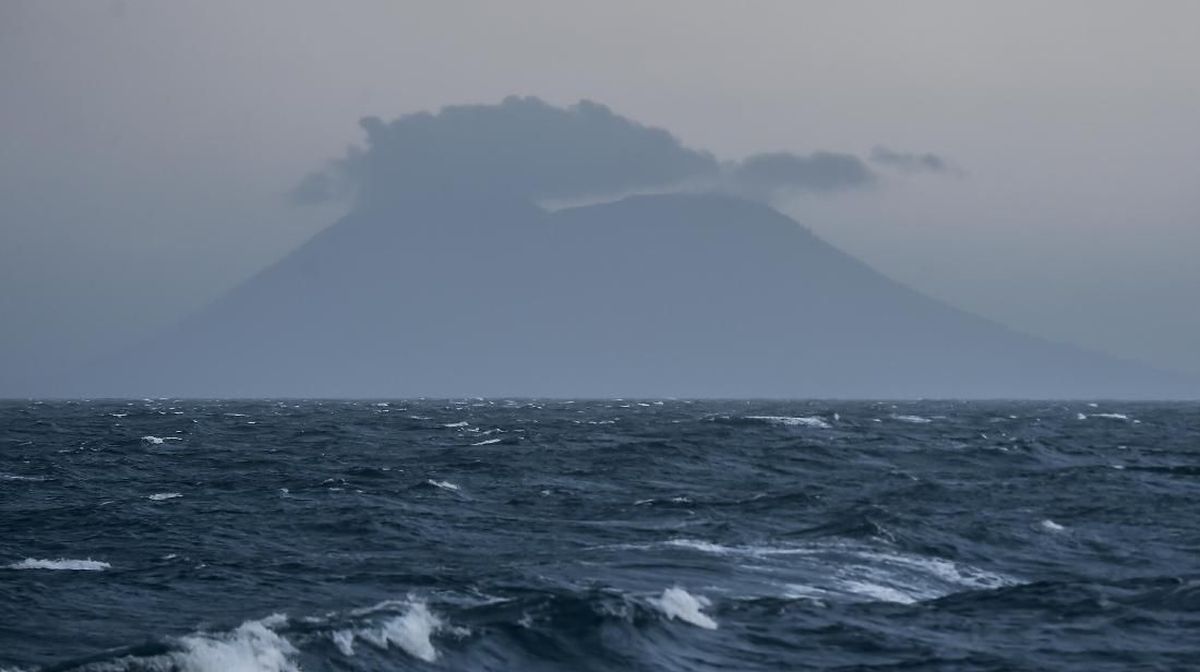 Status Gunung Anak Krakatau Masuk Level II, Masyarakat Diimbau Waspada
