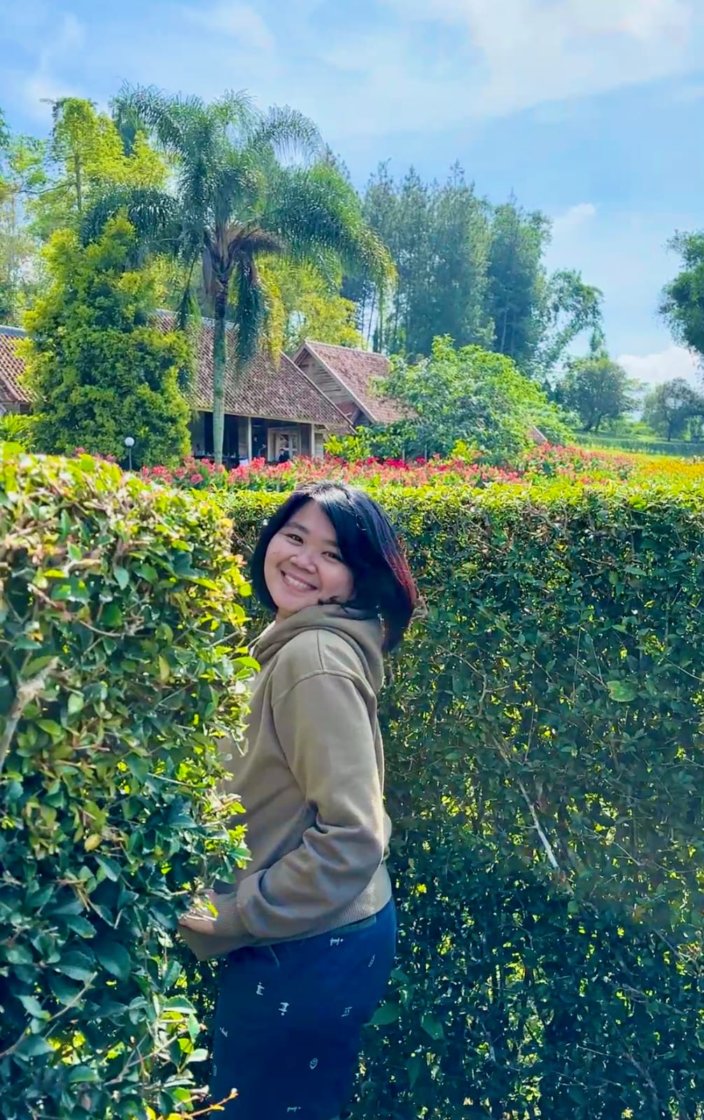 Bekerja di Perusahaan Jepang, Nita Tetap Aktif Berbagi Konten Kuliner dan Travel dari Bekasi