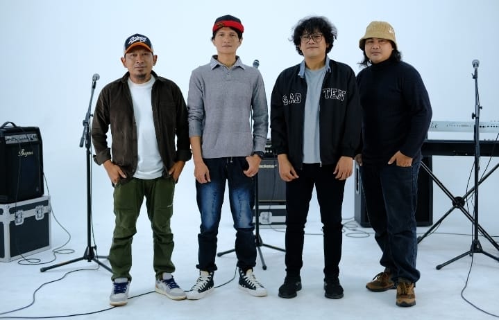 Band Asal Ponorogo Titik Balik Rilis Single Baru “Falling in Love”, Gandeng Kidnep Flanella