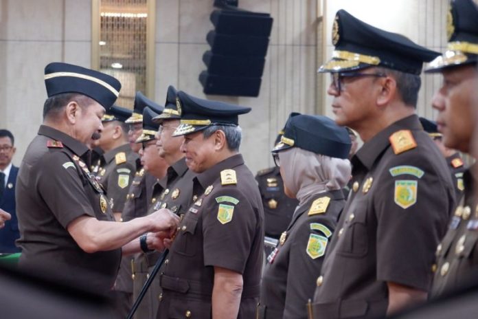 Kejagung Mutasi 43 Kepala Kejaksaan Negeri