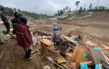 Longsor di Cisarua, 82 Warga Tertimbun dalam Pencarian