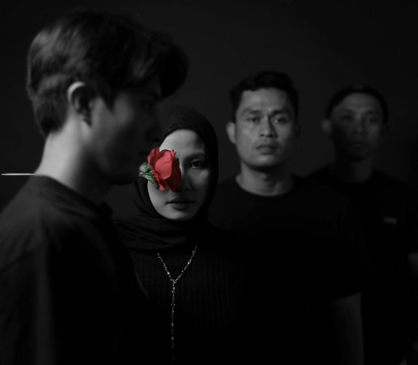 SHINE Gandeng TRIMULI di Single “BIRU”, Penanda Fase Baru Bermusik