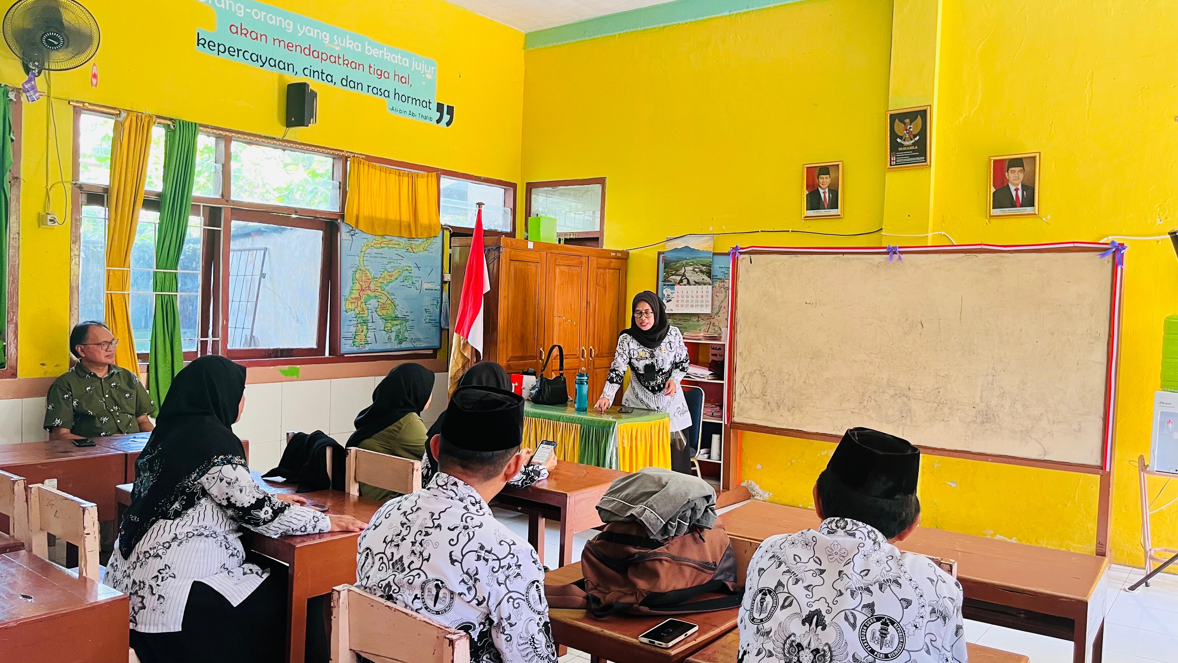 Begini Lomba Pengucapan Ikrar Guru di Pengurus Cabang PGRI Manggala
