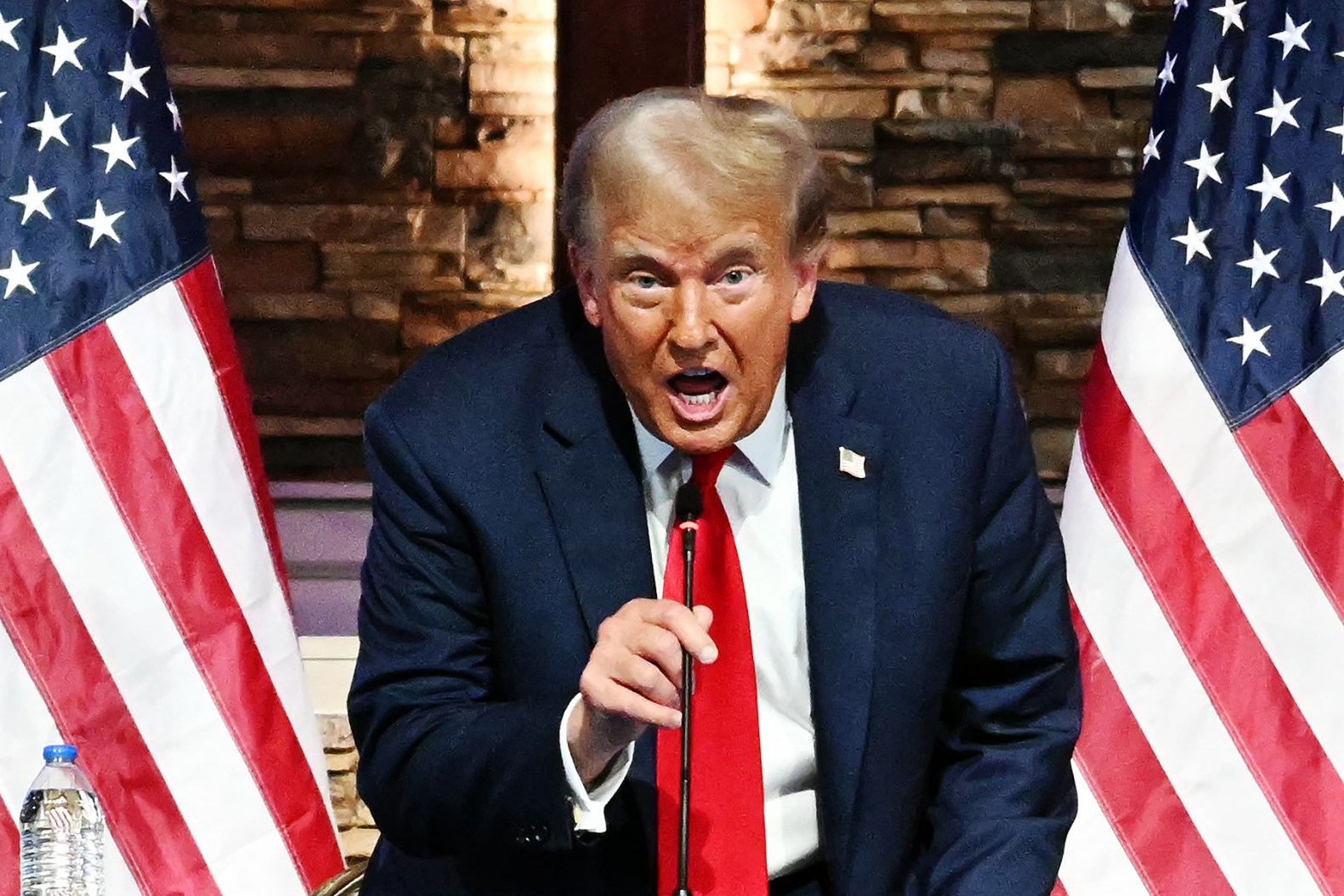 Heboh! Donald Trump Jadi Presiden Venezuela Sementara