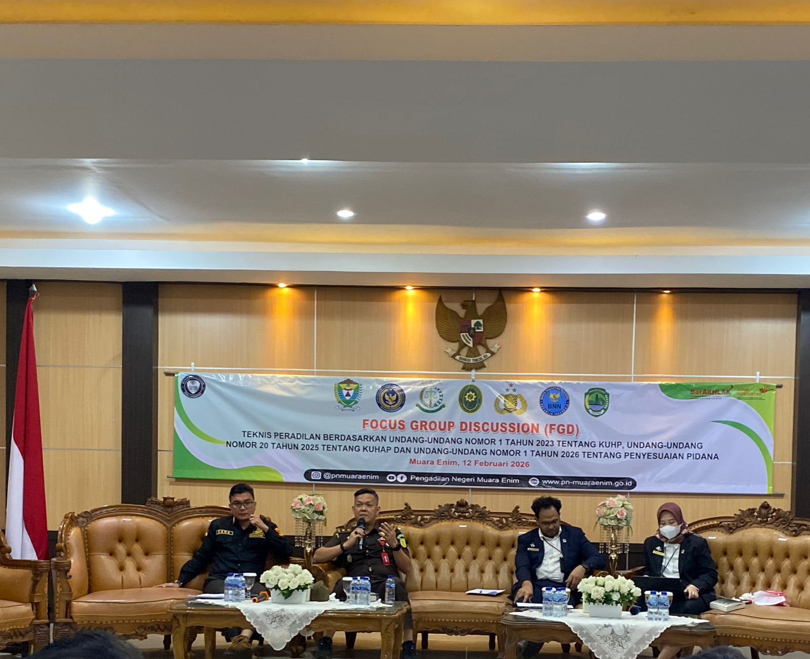 FGD Bersama Pengadilan Negeri Muara Enim, Zit Muttaqin Sampaikan Prespektif Berlakunya KUHP & KUHAP