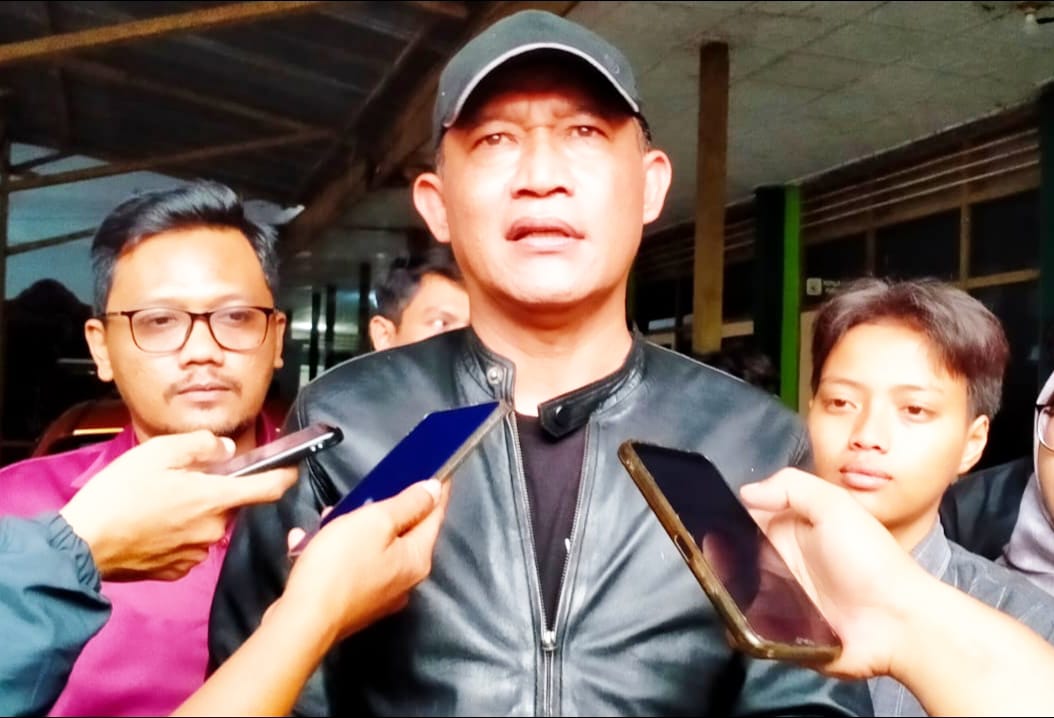 Peringatan Keras Revolutionary Law Firm Akan Pengelolaan Lahan Hutan Perhutani Harus Bijak