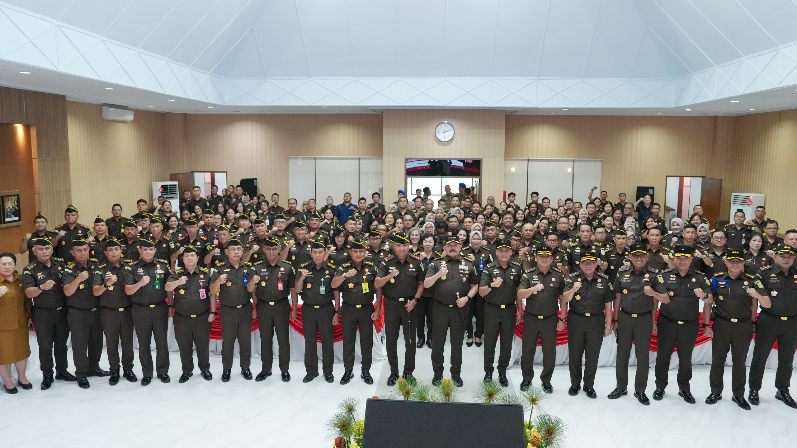 Jaksa Agung Tegaskan Dukungan Penuh Program Strategis Nasional Saat Kunker di Sulut