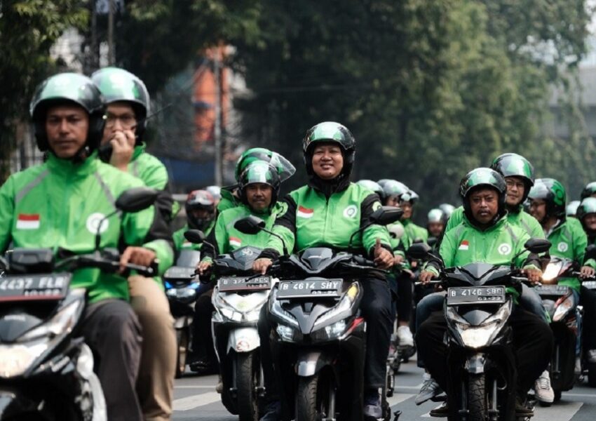 Pemerintah Pastikan Pengemudi Ojol Terima Bonus Hari Raya