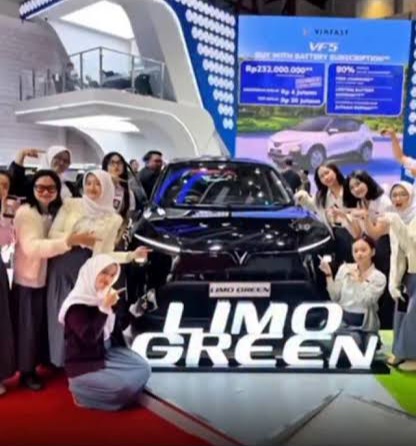 Viral! Siswa Belikan Wali Kelas Mobil Pakai Uang Kas