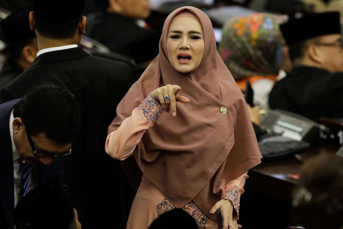 Mulan Jameela Bantah Tudingan Rendahkan Guru, Tegaskan Isu Hoaks