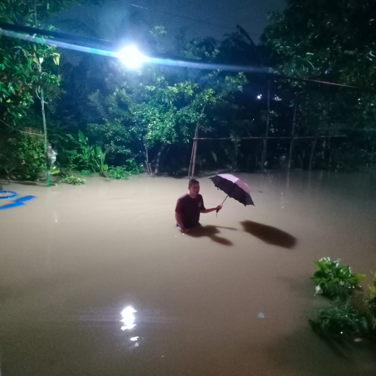Taman Akasia Sukatani Rajeg Dikepung Banjir, Gorong-gorong Diduga Jadi Biang Kerok!