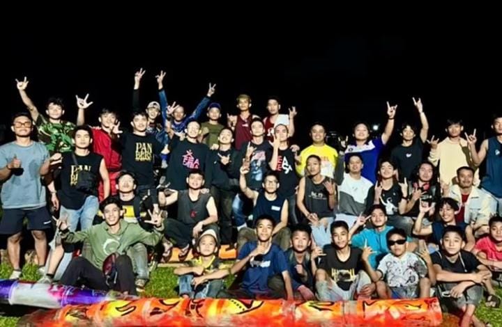 Ledakan yang Merawat Ingatan: Baraccung di Malam Takbiran Desa Pandak