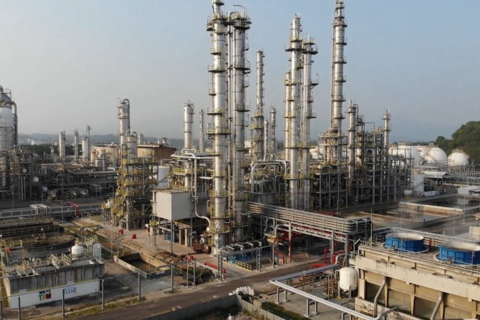 Raksasa Petrokimia Milik Prajogo Masalah Serius Imbas Penutupan Selat Hormuz