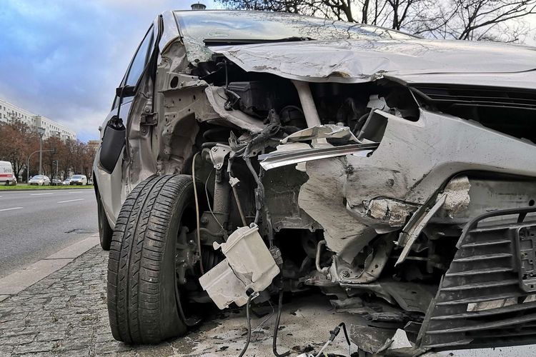 Mobil Kadis Pandeglang Hantam Kerumunan Anak hingga Pedagang