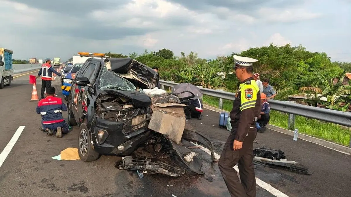 Mobil Anggota DPR Terlibat Kecelakaan Maut di Tol Pasuruan-Probolinggo