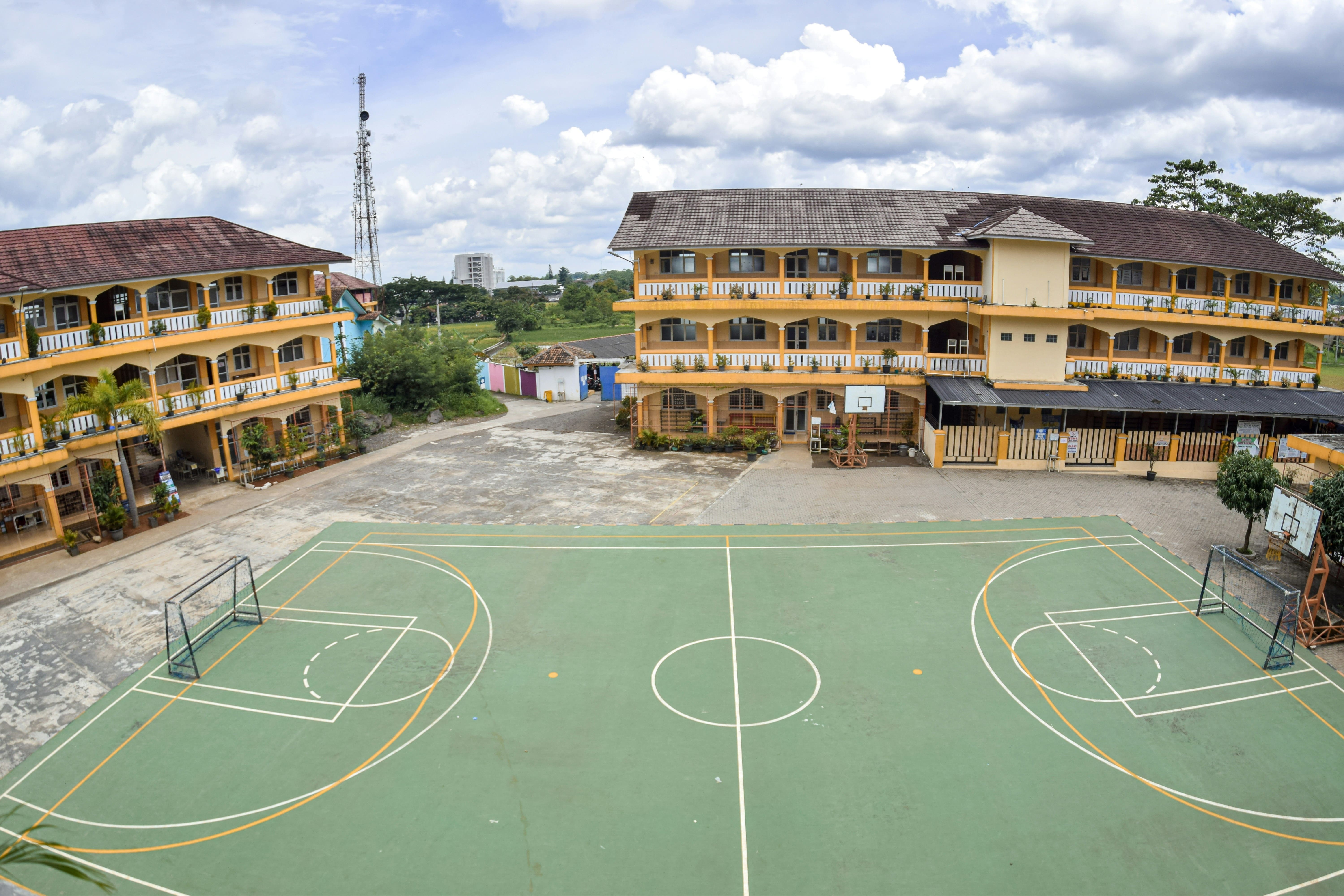 Analisis Daya Tampung Sekolah Negeri Favorit di Tangerang Selatan 2026
