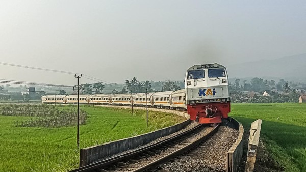KAI Resmi Ganti Nama KA Argo Bromo Anggrek