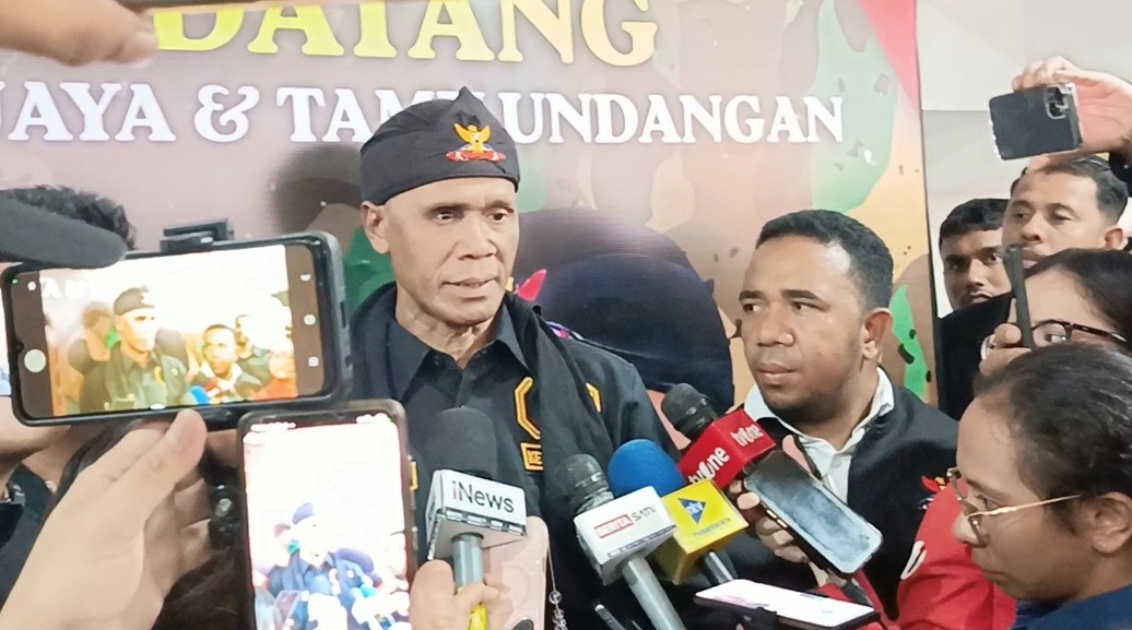 Hercules Peringatkan Amien Rais untuk Jaga Mulut