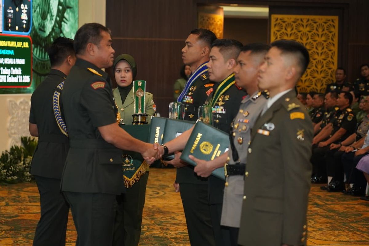 Teddy Ditetapkan sebagai Penulis Taskap Terbaik