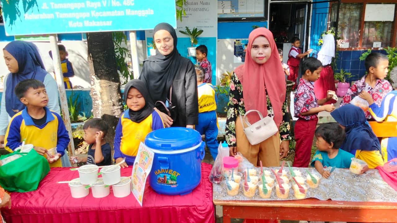 Tumbuhkan Jiwa Kewirausahaan, Kreativitas, dan Kemandirian, SDN Parinring Makassar Gelar Market Day